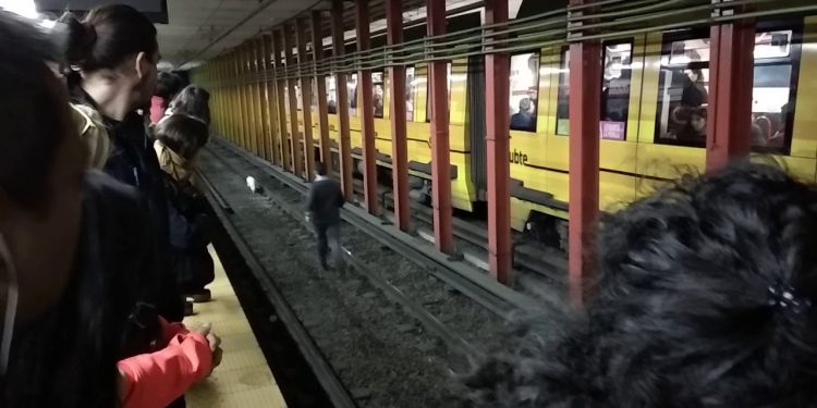 Un perro en las vías demoró la línea B de subtes