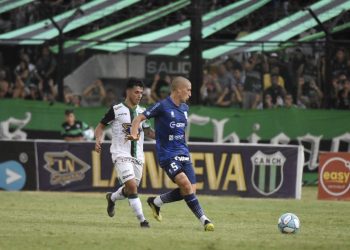 Temperley no liquidó el partido y Chicago se lo empató en Mataderos
