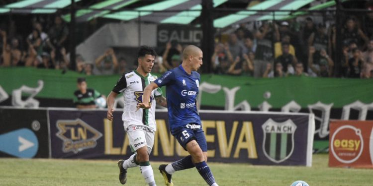 Temperley no liquidó el partido y Chicago se lo empató en Mataderos