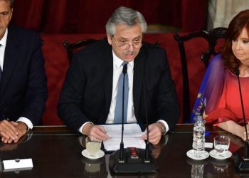 Alberto en el Congreso: «Nosotros estamos del lado del pueblo»