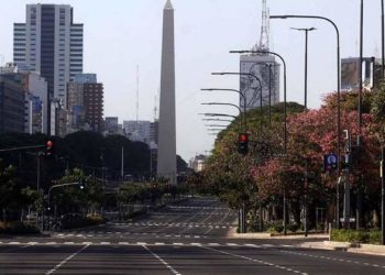 Un mes de cuarentena: una medida audaz que aplanó la curva de contagios