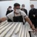 Con máquinas incautadas al narcotráfico, fabrican en Brown pan destinado a comedores