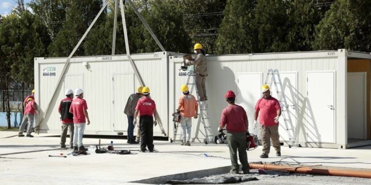 Longchamps: Alberto inaugurará un hospital para enfermos de coronavirus