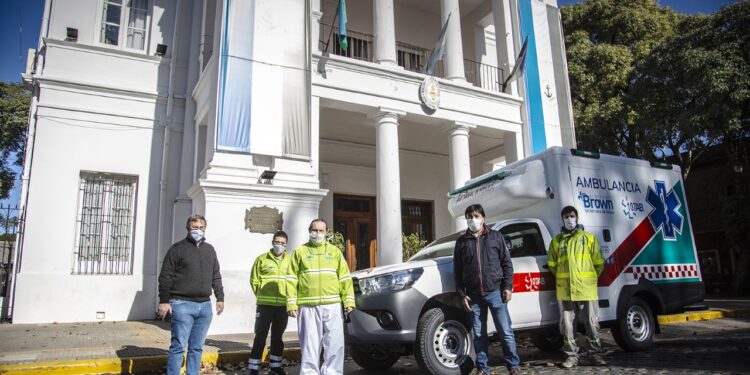 El municipio de Brown incorporó una ambulancia COVID 4 x 4