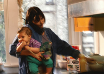 La mujer y el cuidado: el rol que debe deconstruirse en cuarentena