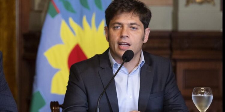 Kicillof lanzó un plan para auxiliar pymes y comercios bonaerenses en la pandemia
