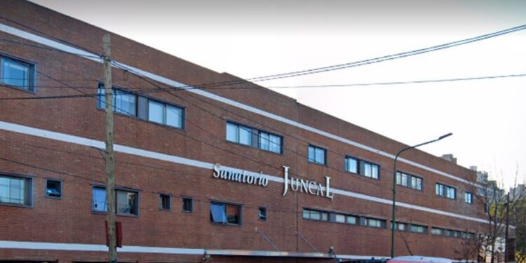 El Sanatorio Juncal de Temperley está saturado por pacientes con Covid-19