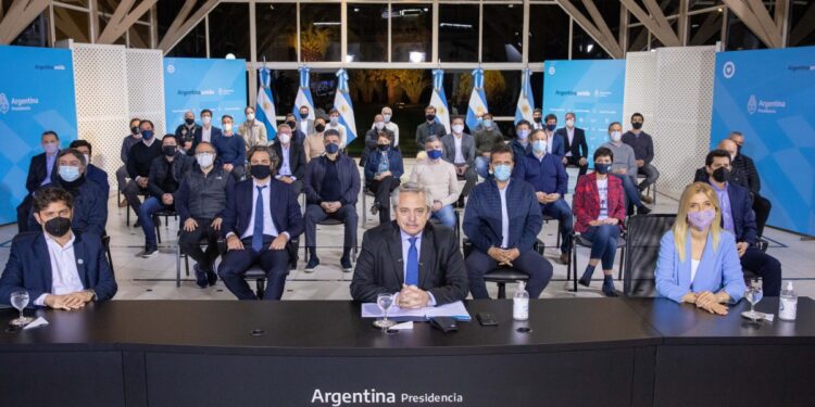 Alberto creó un fondo para financiar el aumento policial en la Provincia