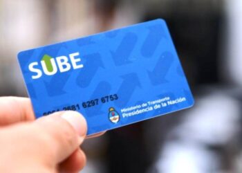 Suspenderán la SUBE de los trabajadores no esenciales o no exceptuados en el AMBA