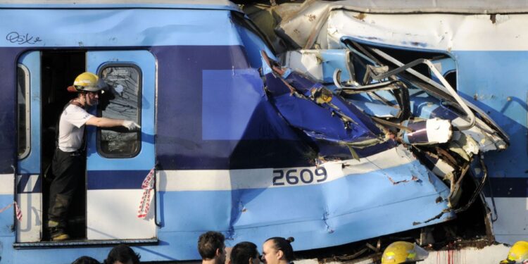 Tragedia de Once: el conductor del tren reconoció que desactivó los frenos