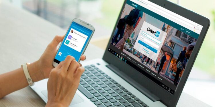 Cómo buscar trabajo por Internet: un curso por Zoom para sortear la pandemia con éxito