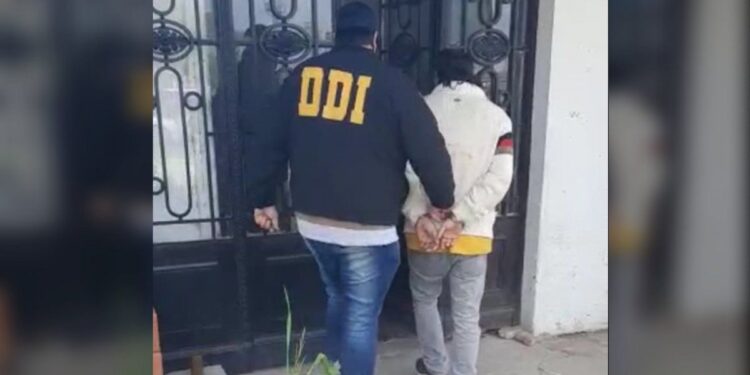 Detuvieron en Glew a un hombre acusado de abusar a su hijastra de 11 años