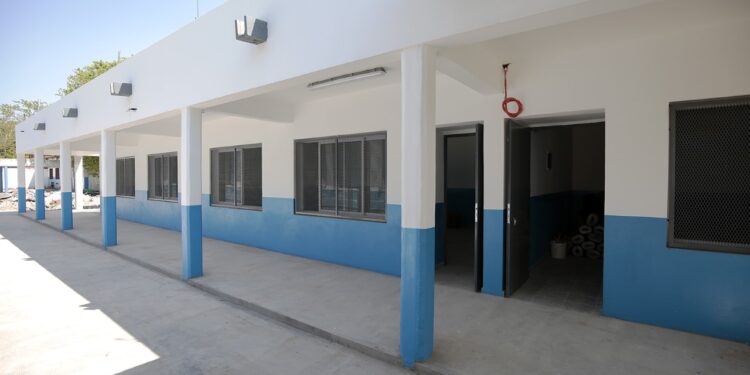 El Municipio realizó obras en las escuelas N° 8 y 57 de Rivadavia