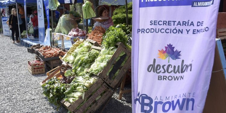 Vuelve la feria de productores rurales a la Granja Municipal