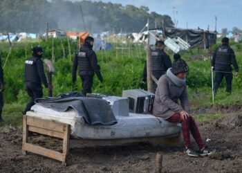 Guernica: el Gobierno desmintió que haya propuesto pagar $ 300 mil a los desalojados