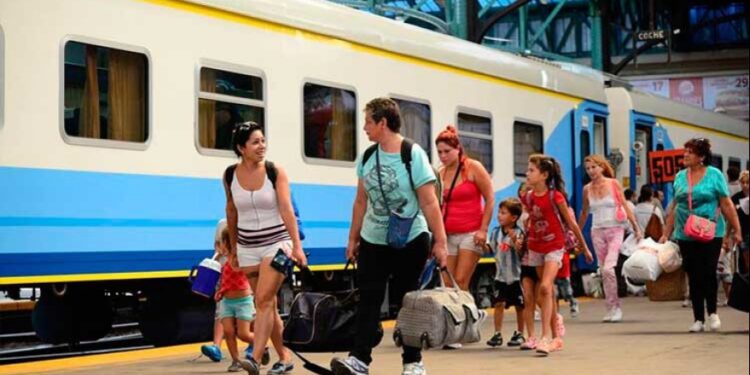 El 23 de noviembre vuelven los trenes de larga y media distancia