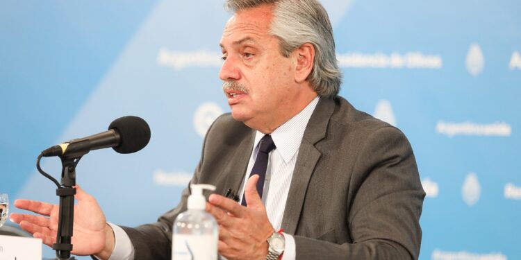 Alberto dijo que en diciembre habrá vacunas para 10 millones de argentinos