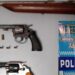 Adrogué: detuvieron a «la abuela pistolera» por amenazar a sus vecinos con una carabina