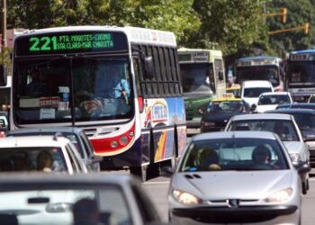 Habilitaron el transporte automotor interurbano en municipios bonaerenses en DISPO