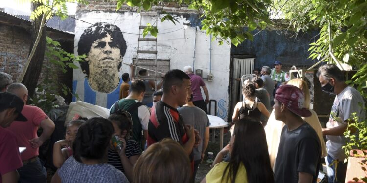 Maradona tendrá su calle en Fiorito y proponen crear un museo en su casa