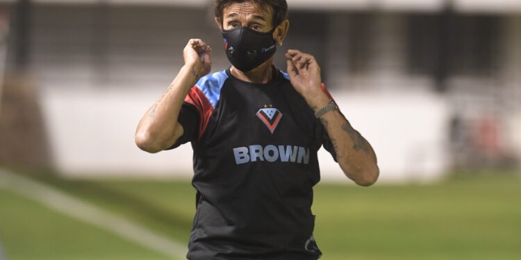 Vico y el futuro tras la seguidilla de empates: «Son todas finales»