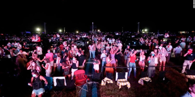 En la provincia, suspenden las habilitaciones de fiestas de hasta 200 personas
