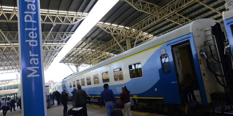 Suman un servicio directo en el tren a Mar del Plata