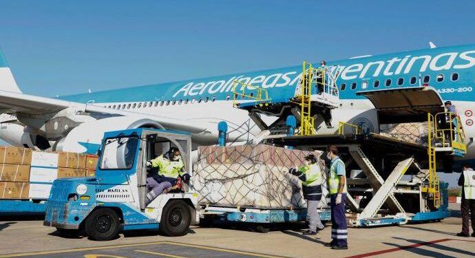 Coronavirus: llegaron las vacunas y serán almacenadas en un depósito de Avellaneda