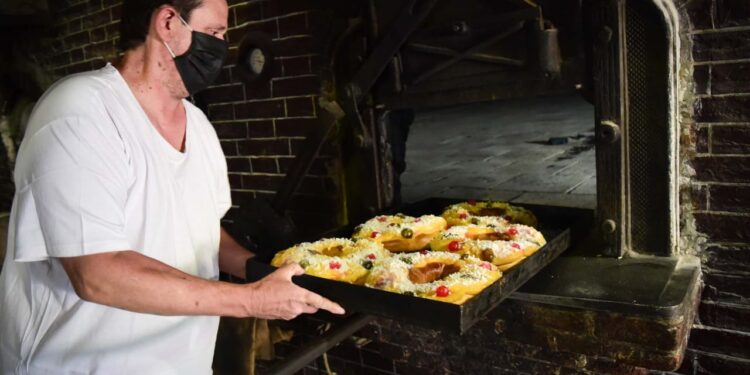 Longchamps: el horno a leña y un estilo artesanal que sigue vivo 98 años después