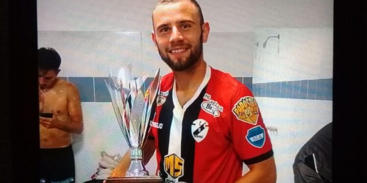 Sacrificio, orden y entrega, las claves de Claypole para lograr el ascenso