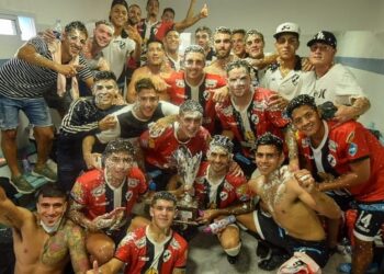 Sacrificio, orden y entrega, las claves de Claypole para lograr el ascenso