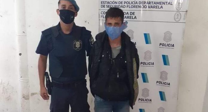 Varela: chofer de la 266 detuvo a un ladrón que le gatilló tres veces