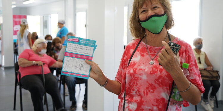 Más de 119 mil nuevos turnos para vacunar adultos mayores en la provincia