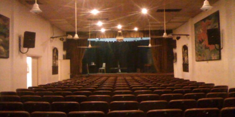 Glew: la Fundación Soldi lanzó talleres de comedia musical, canto y teatro