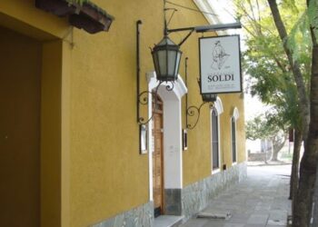 Glew: la Fundación Soldi lanzó talleres de comedia musical, canto y teatro