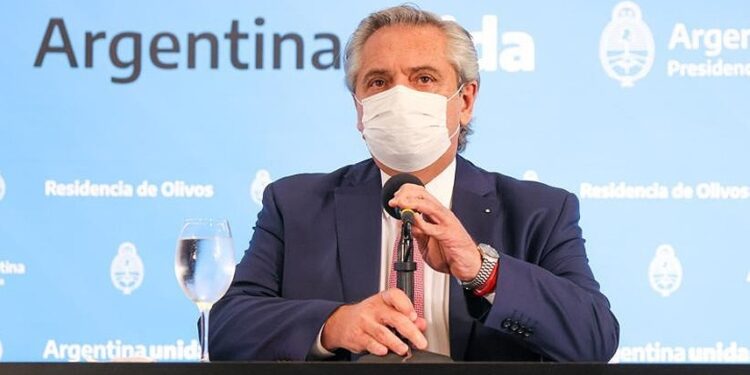 Alberto Fernández: «Queremos reducir drásticamente la circulación las próximas dos semanas»