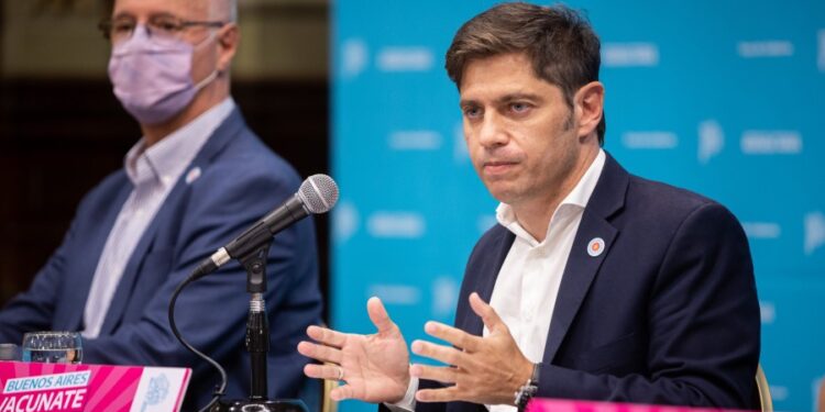 Kicillof adhirió a las medidas de Alberto y acusó a la oposición de hacer «politiquería» con la pandemia