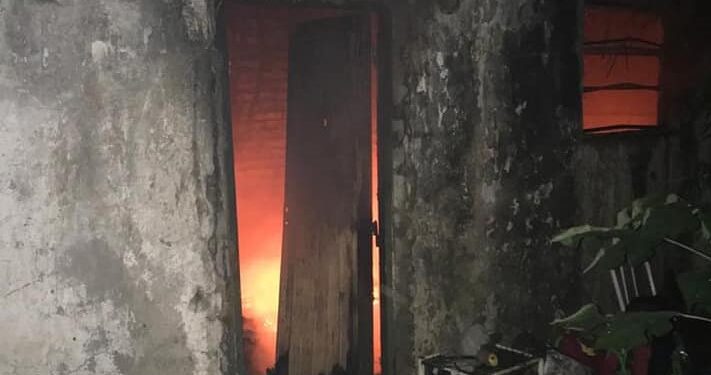 Se incendió una vivienda en José Mármol