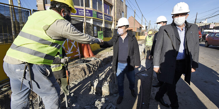 La obra del paso bajo nivel de San Martín brinda trabajo a 300 personas
