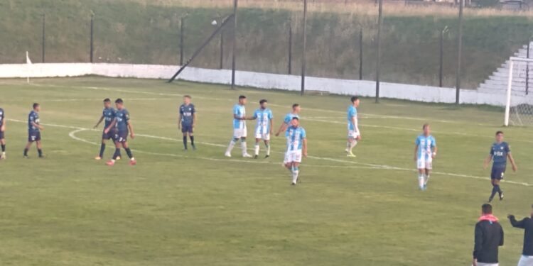 Sanma regaló un tiempo y perdió ante Argentino de Merlo