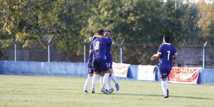 San Martín ganó en Burzaco por primera vez y sale del fondo