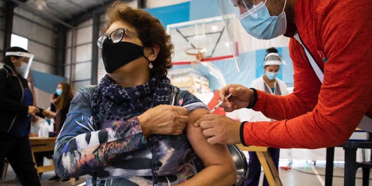 Argentina superó las 20 millones de vacunas y se ubica como uno de los países con más vacunas en la región