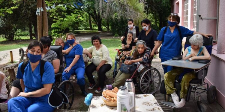 Arroz, aceite, azúcar y yerba, las necesidades del Cottolengo Don Orione