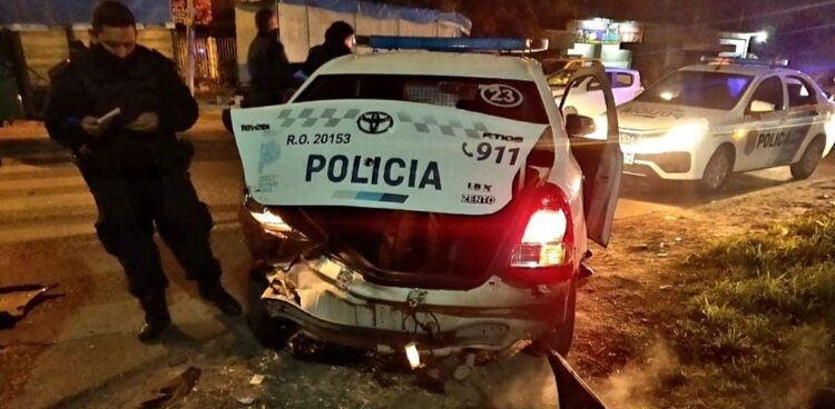 Burzaco: dos policías heridos tras el choque entre un patrullero y un auto
