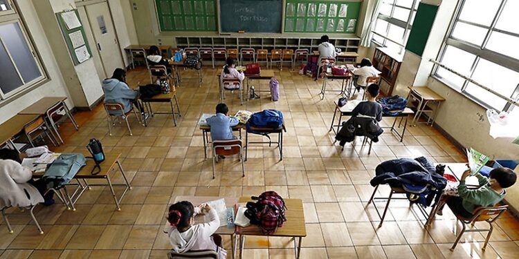 Cerca de cuatro mil docentes de Almirante Brown ya fueron vacunados
