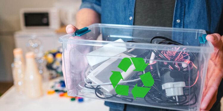 En el mes del ambiente, Brown dará una charla sobre reciclaje de residuos electrónicos