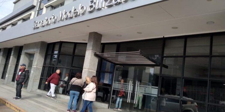 Marcharán al Sanatorio Burzaco para denunciar casos de mala praxis y pedir su cierre