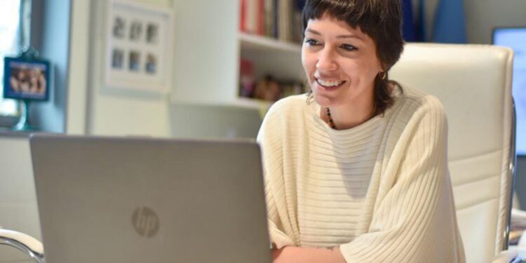 La intendenta de Quilmes Mayra Mendoza será operada por un tumor benigno