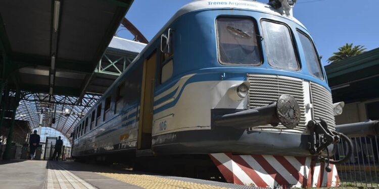 Extienden el Tren Universitario en La Plata y construyen estación intermedia en Quilmes