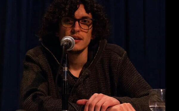 Longchamps: le compuso una canción a su padre que murió por covid